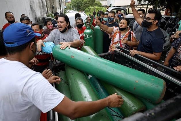 COVID-19 patients and NGOs are struggling to keep their oxygen cylinders filled